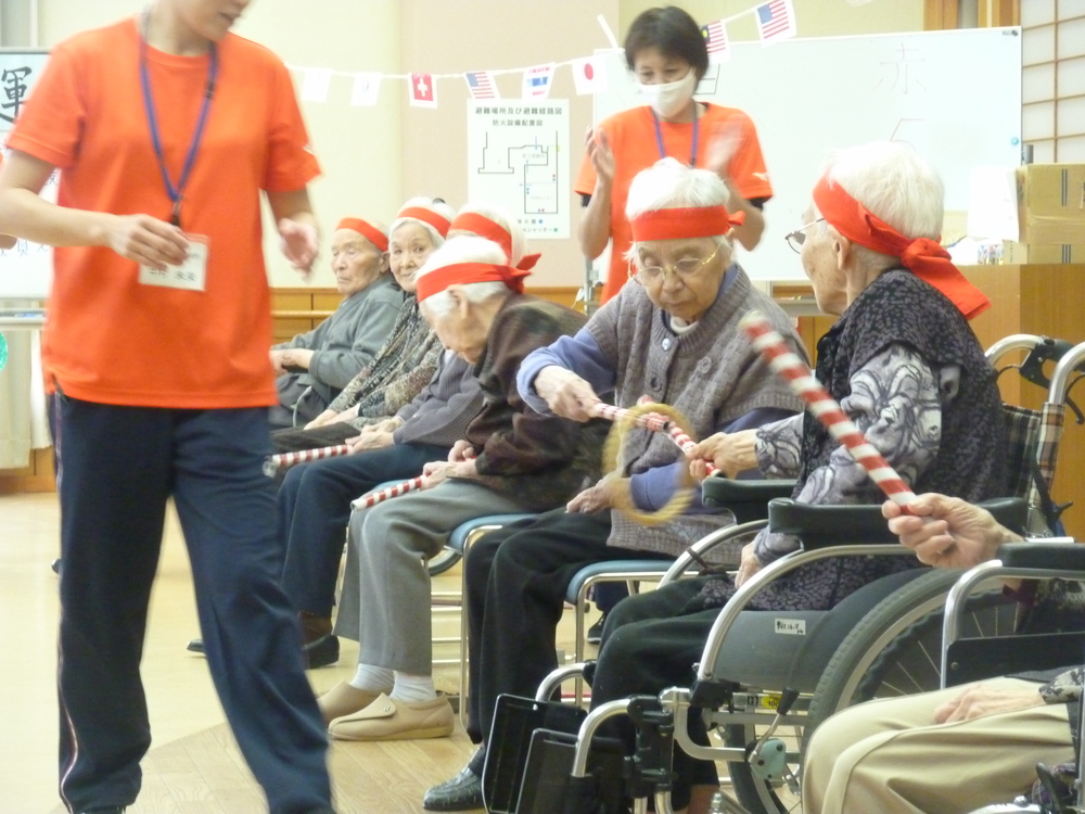 デイサービスで運動会をしました 特別養護老人ホーム もくもく苑